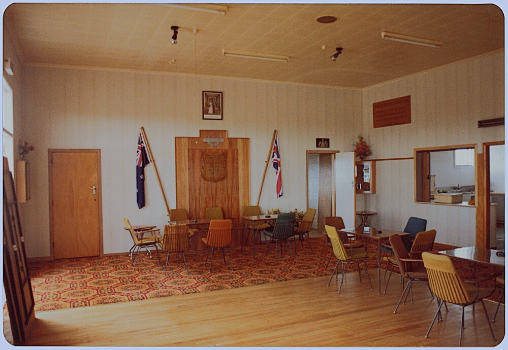 Memorial wall and flags at Katikati RSA