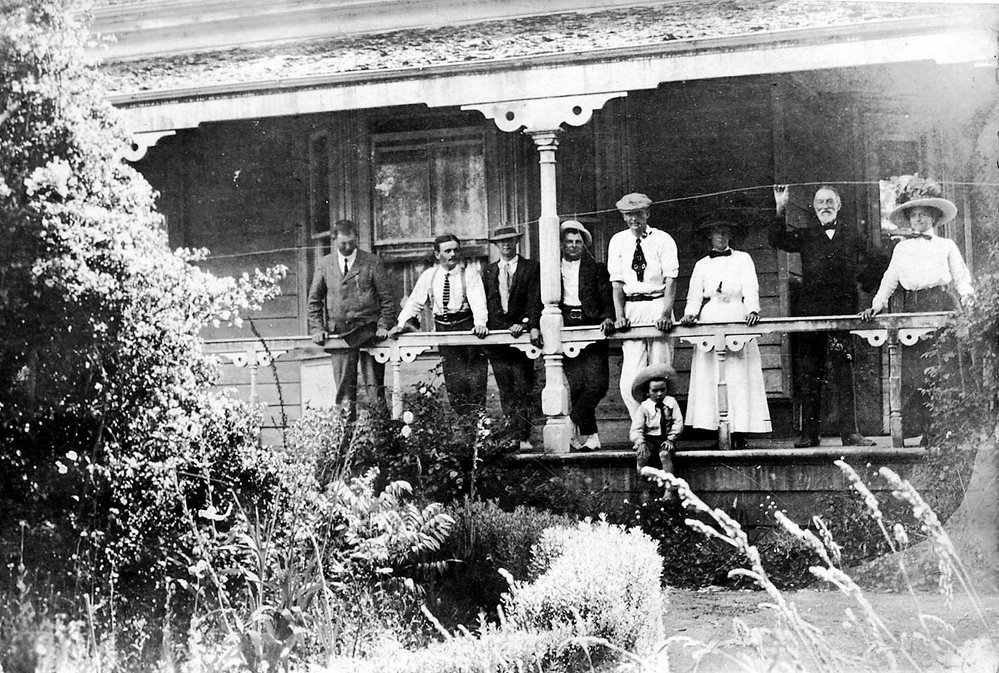 The Gellibrand and Crapp families of Omokoroa