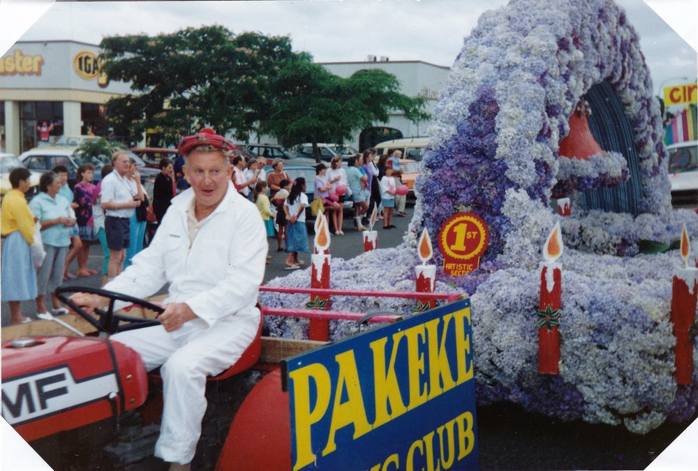 Pakeke Lions float at Katikati Christmas Parade 1988