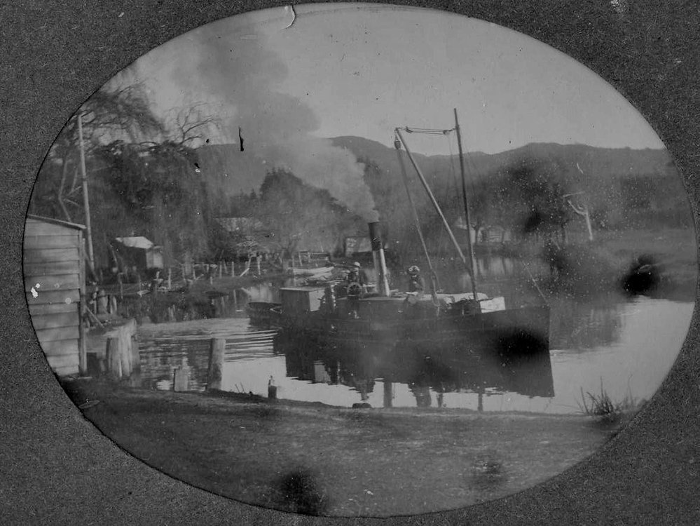 Steamer on the Uretara River