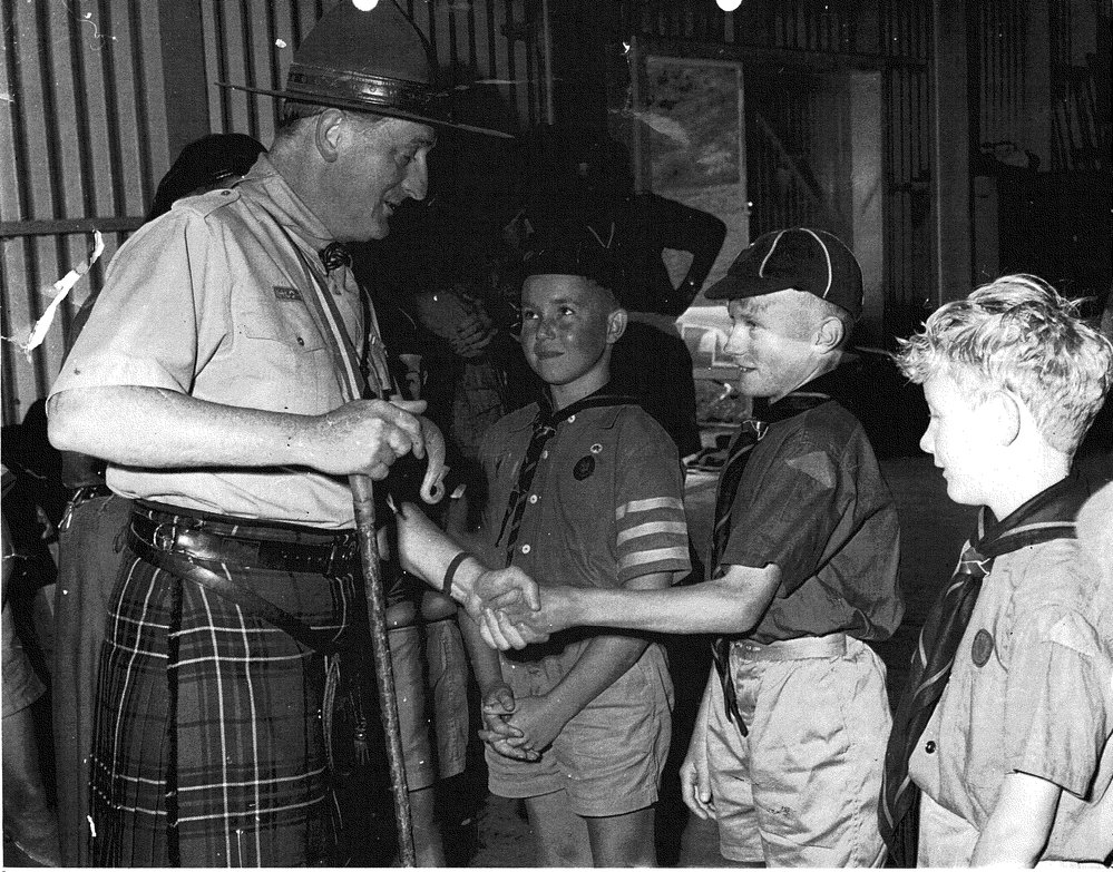 Chief Scout meets Katikati Cubs