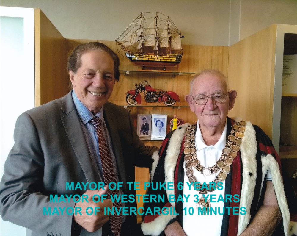 Michael Parke-Pittar with Tim Shadbolt