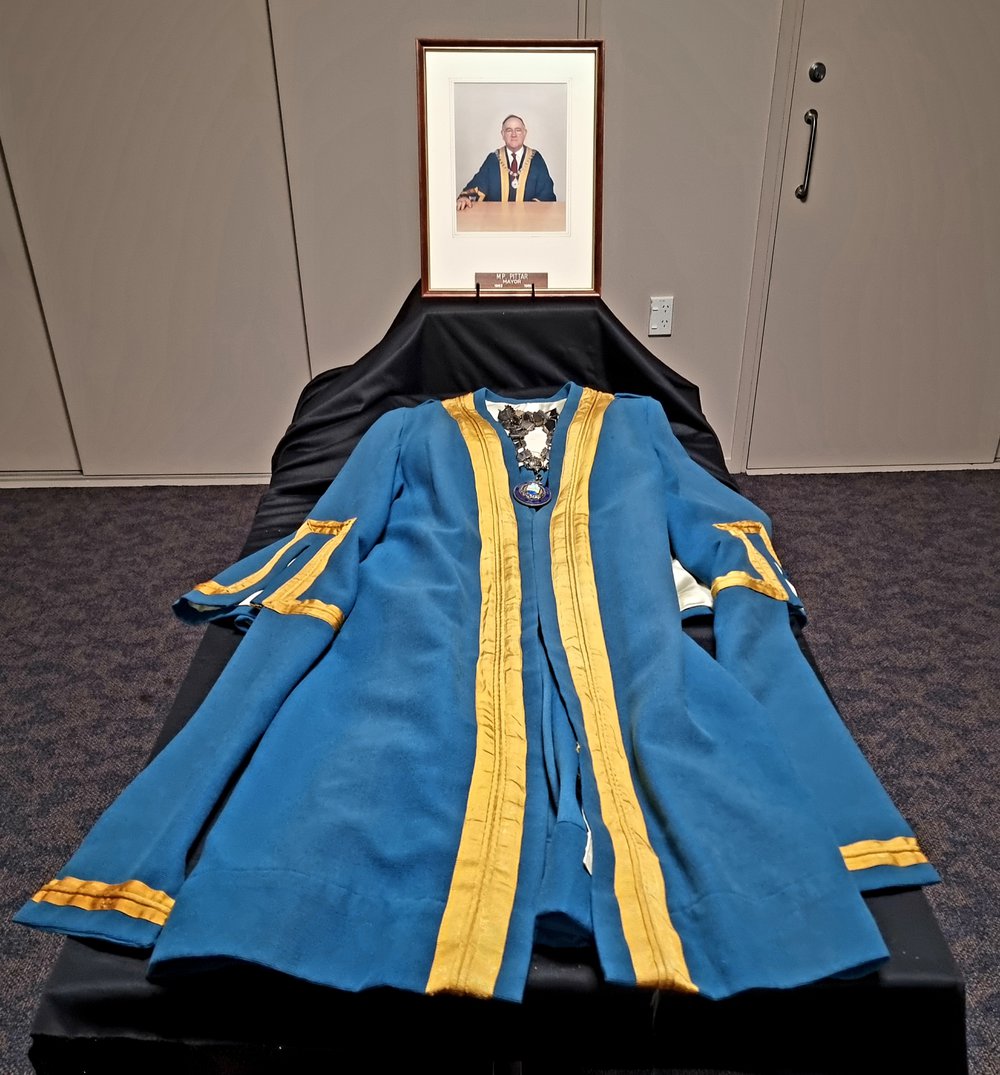 Mayoral Robes of Te Puke Borough