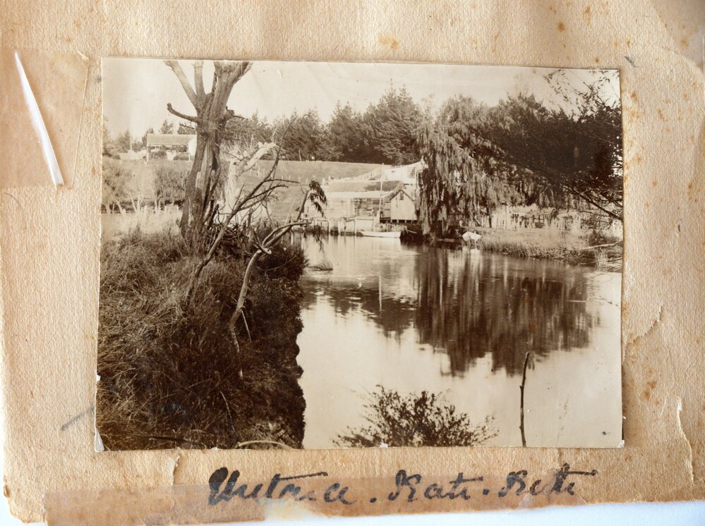 Uretara Stream, Katikati