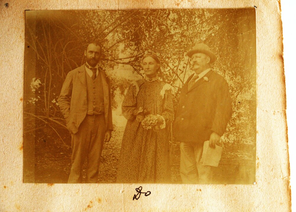 Mervyn Stewart with parents Adela and Hugh