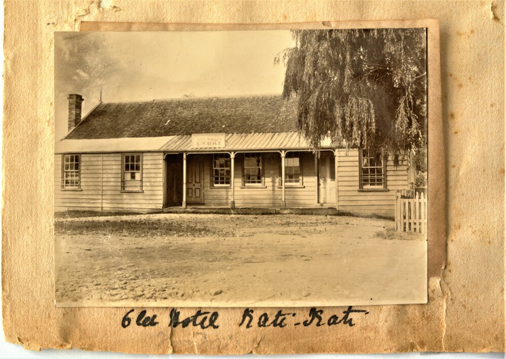 Old hotel, Katikati (later the Uretara Store)