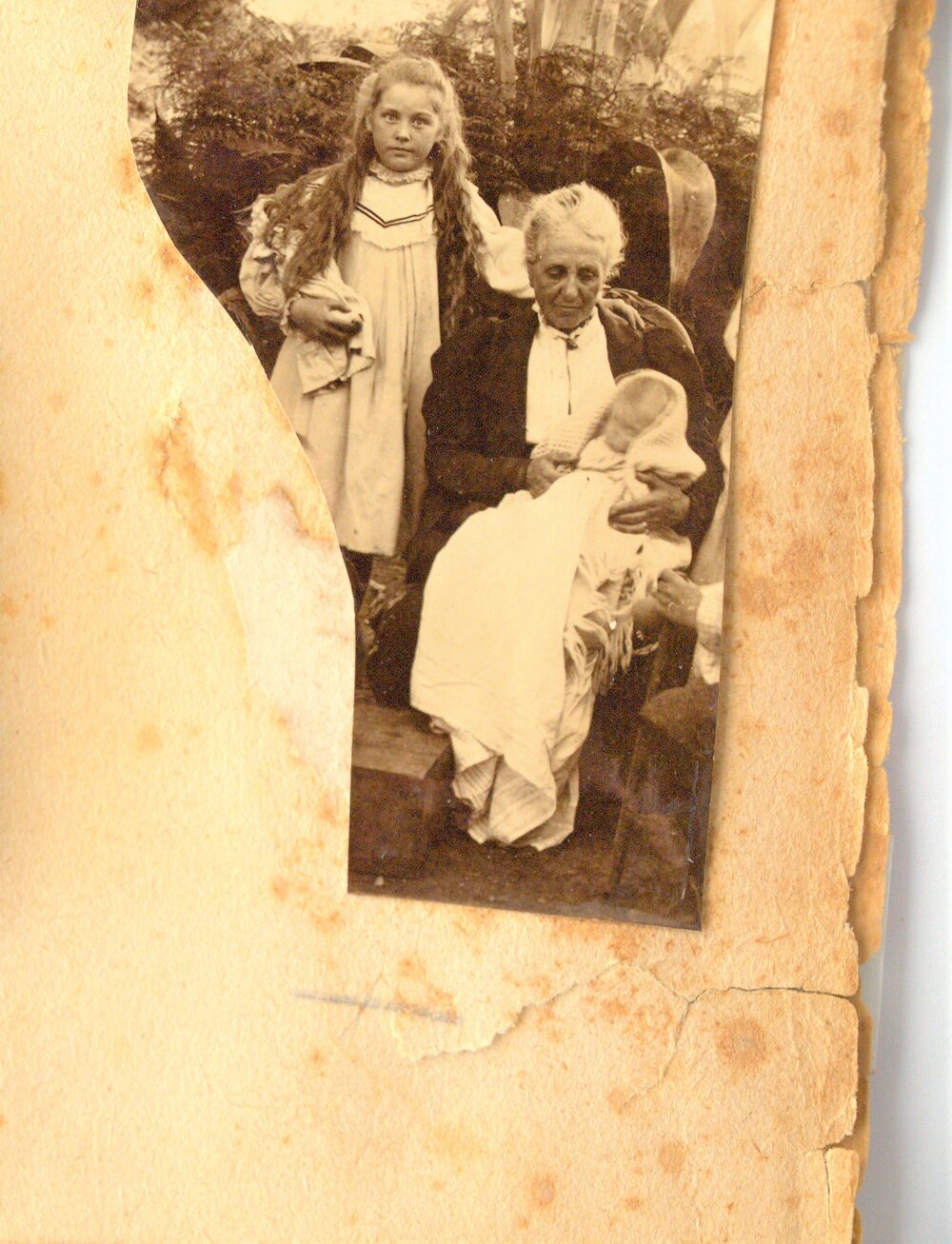 Julia Stewart with grandchildren Nina and Edith