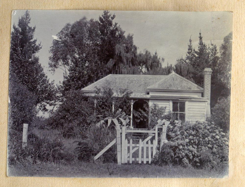 Martray Cottage at Kauri Point, Katikati.