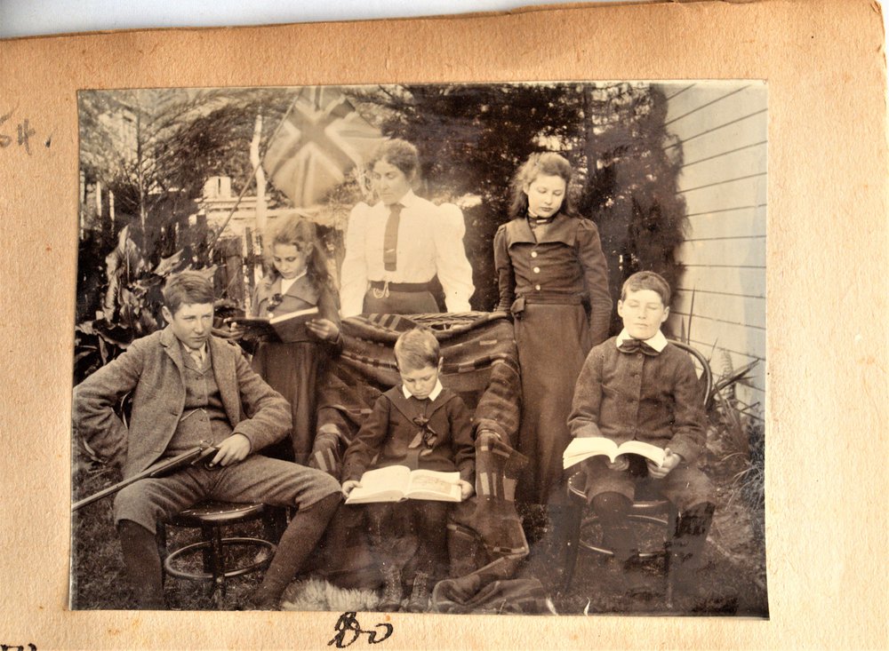 Mrs. A. R. Dumbleton &amp; family