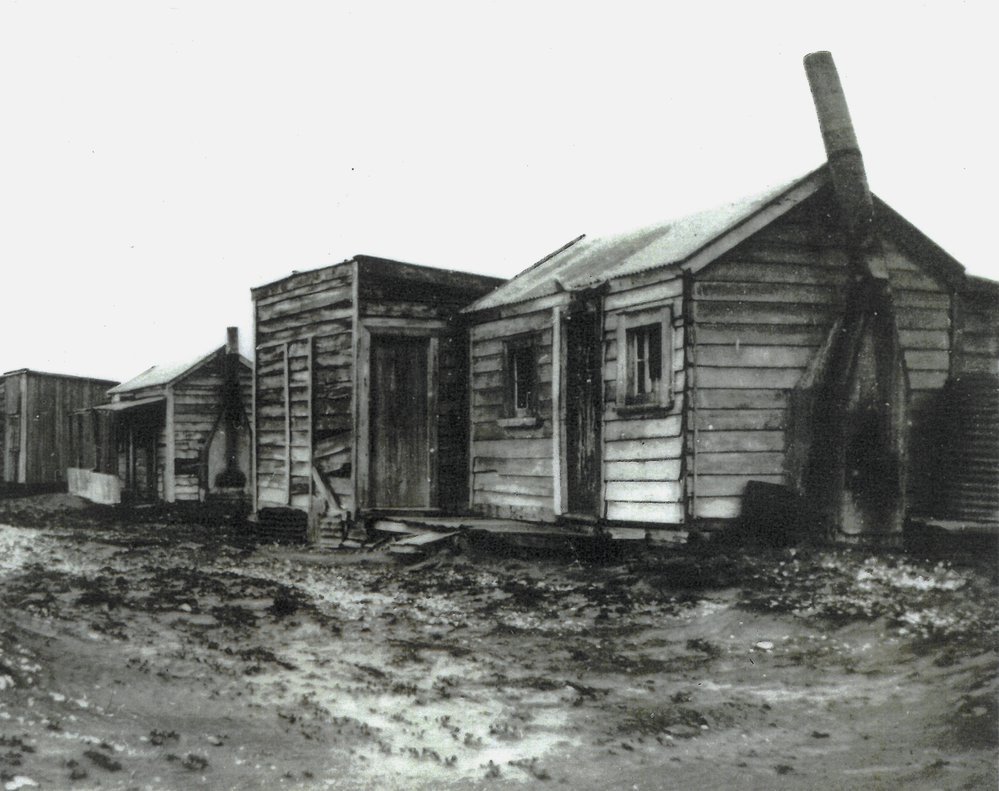 Miner's holiday cottages at Waihi Beach