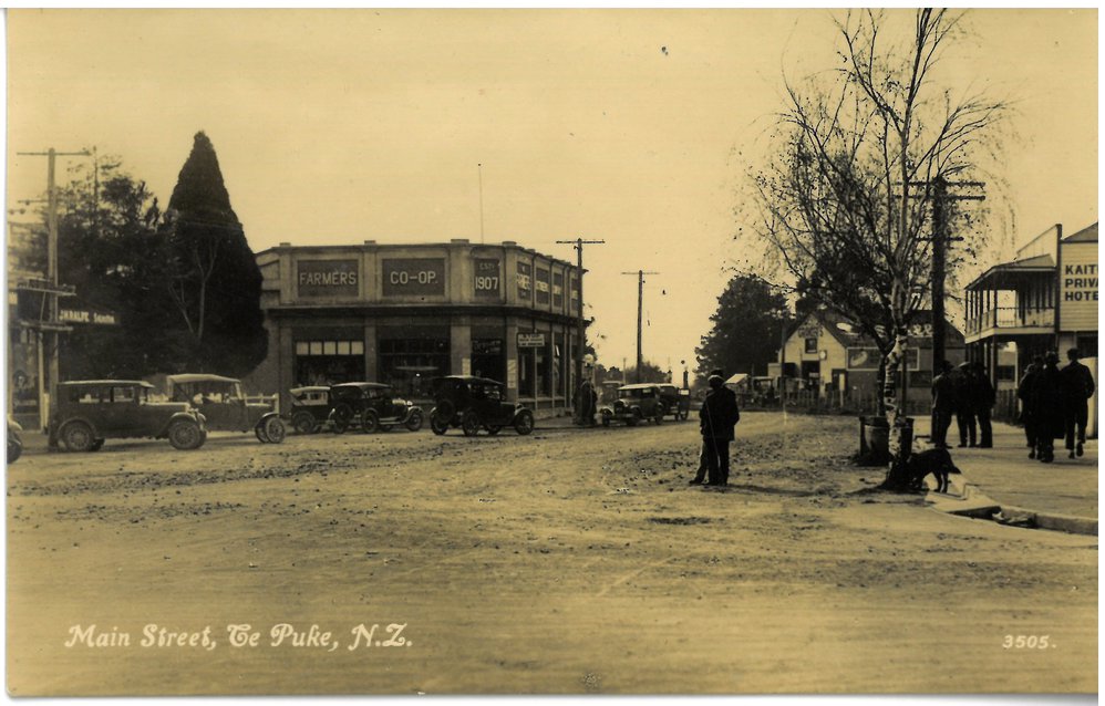 Main Street, Te Puke c1920