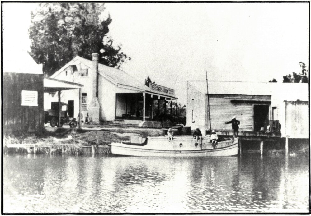 Katikati Landing along the Uretara River 1927