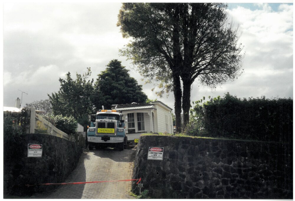An old Te Puke residence on the move