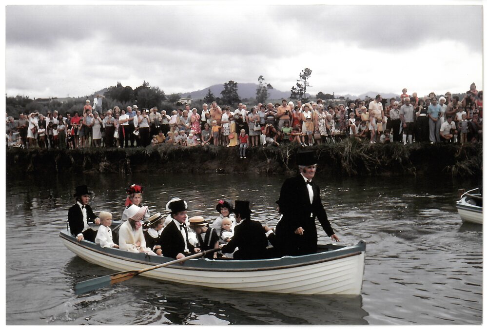 The "pioneers" prepare to land