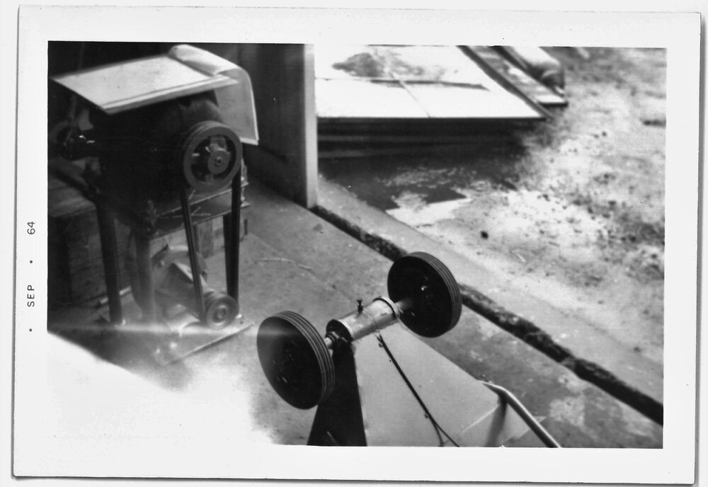 Detail of the trolley wheels