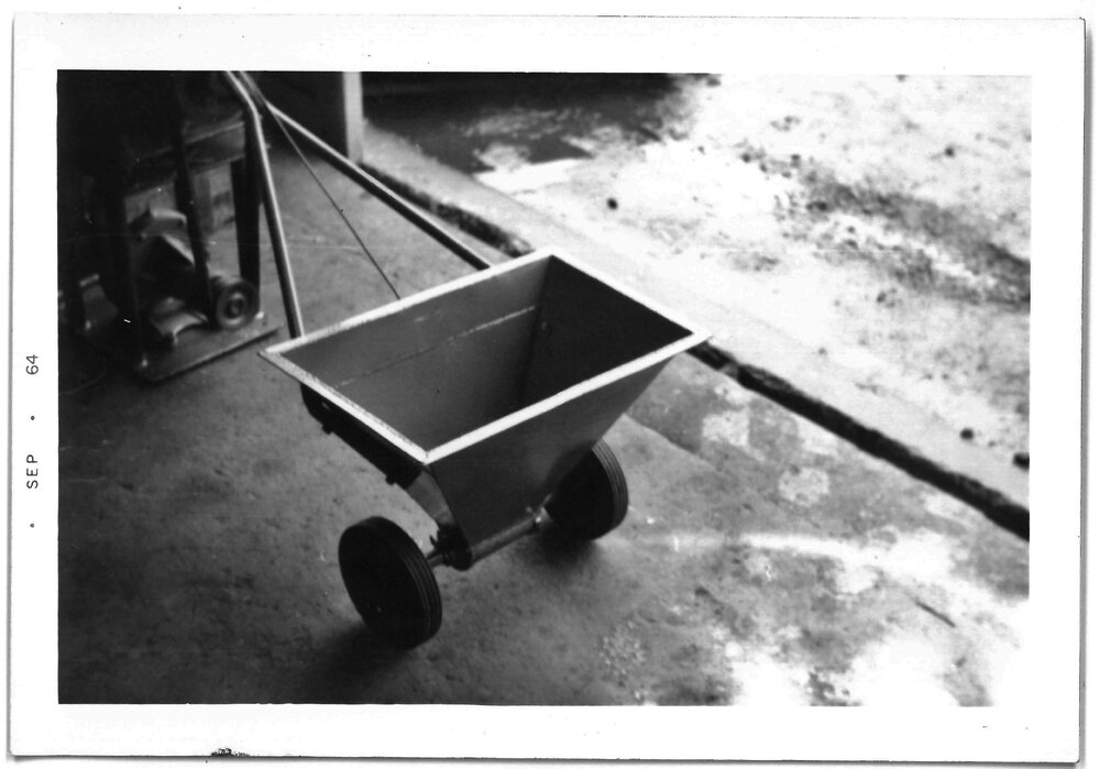 Trolley with bucket and wheels
