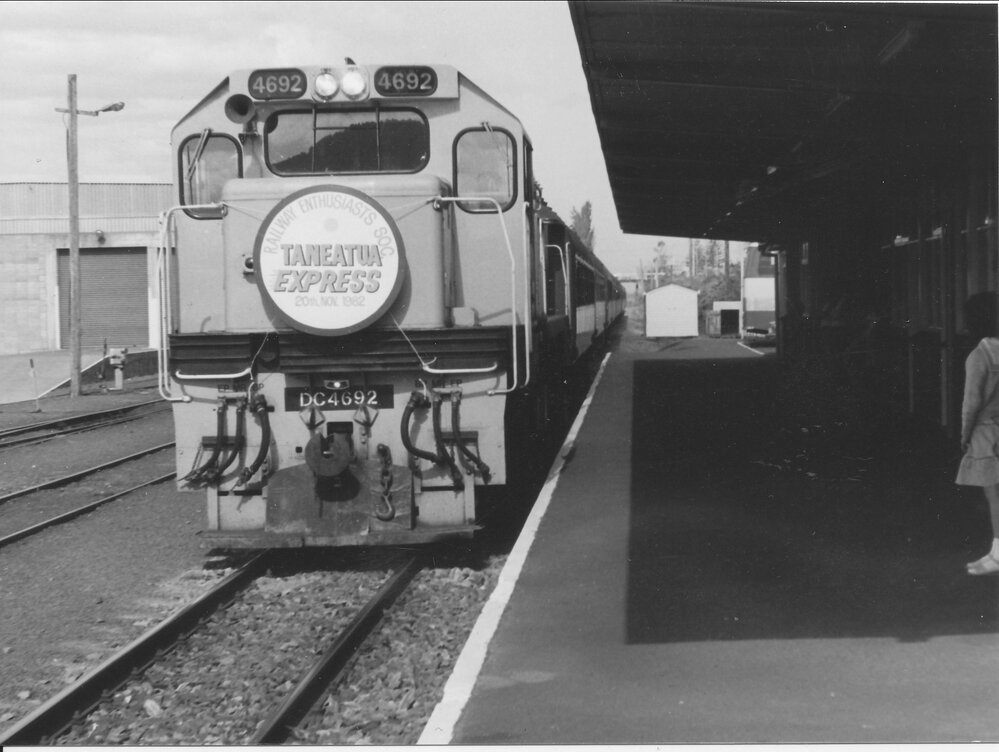 The Taneatua Express 
