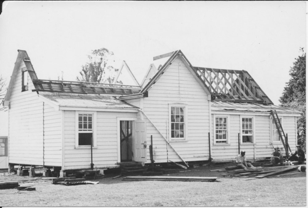Demolition of the old Te Puke Primary School