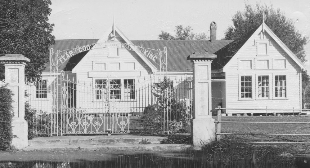 The old Te Puke Primary School shortly before demolition