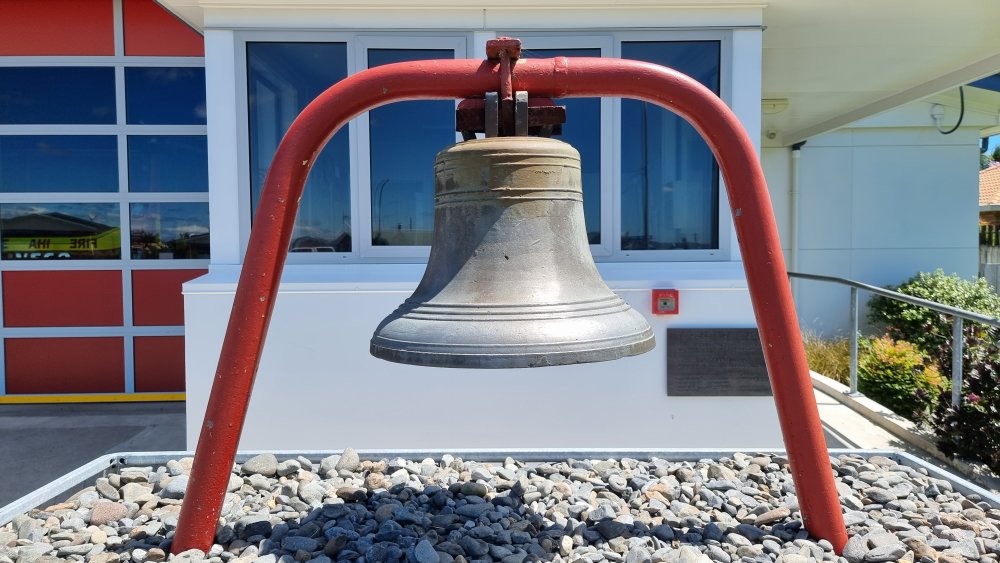 Te Puke Fire Bell