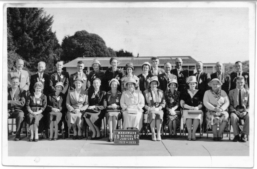 Manawahe School 50th Jubilee : pupils from 1912-1922