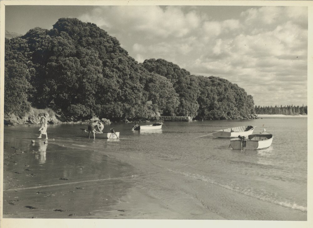 A family at Anzac Bay