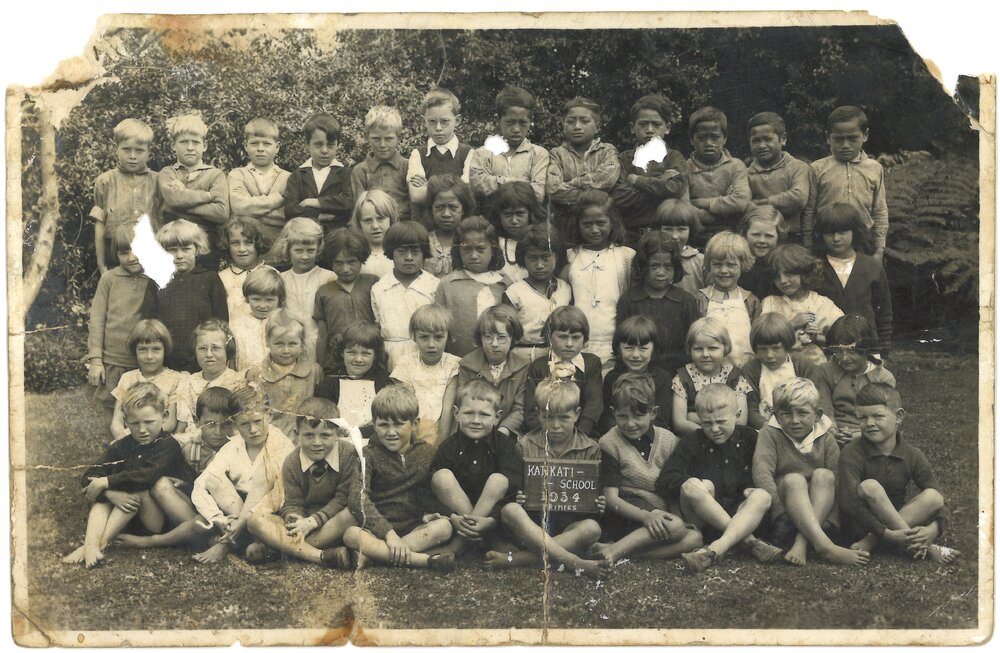 Katikati School, Primers