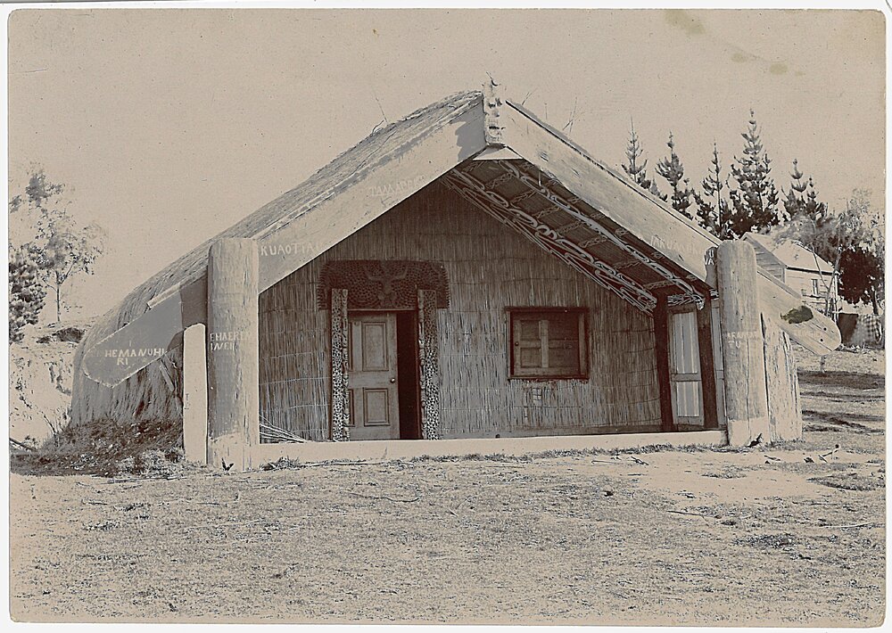Whare Whakairo at Te Rereatukahia Marae, Katikati