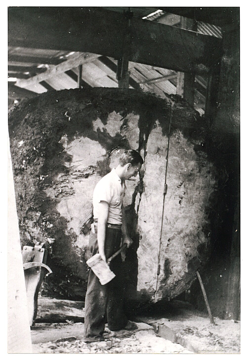 Jock Damn on the breaking down saw