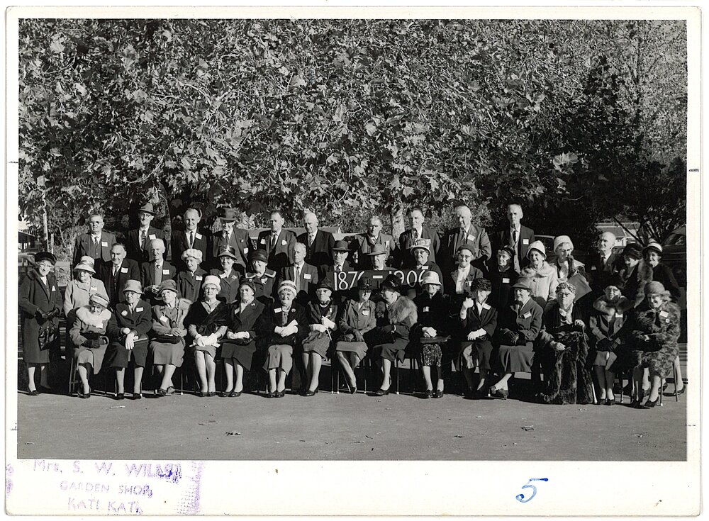 Class of 1876-1906 at Katikati School