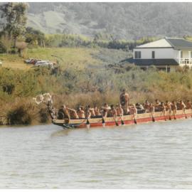 The arrival of the waka on the Uretara River