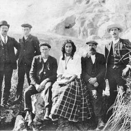 The Crawford cousins of Katikati with thier guide at Whakarewarewa