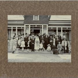 Group photo at Eric Ogram and Susan Montgomery's wedding in 1920, Te Puke