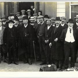 Sir William Herries MP visits Te Puke