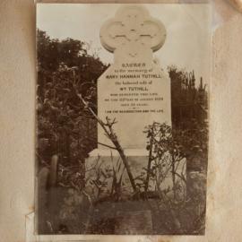 The grave of Mary Hannah Tuthill