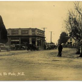 Main Street, Te Puke c1920