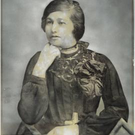 Maud Wills (nee Wiggins)