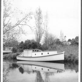A boat on the Uretara River