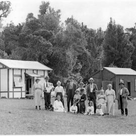 Mangatoi gathering at Tom Tanner's property