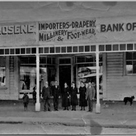 Staff of Importing business in Te Puke