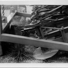 Onion pullers 1