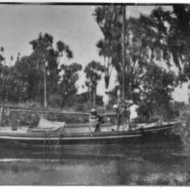 Dredge on the Kaituna River