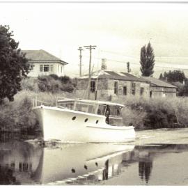 Fred Brake's launch Seaway II on the Uretara River