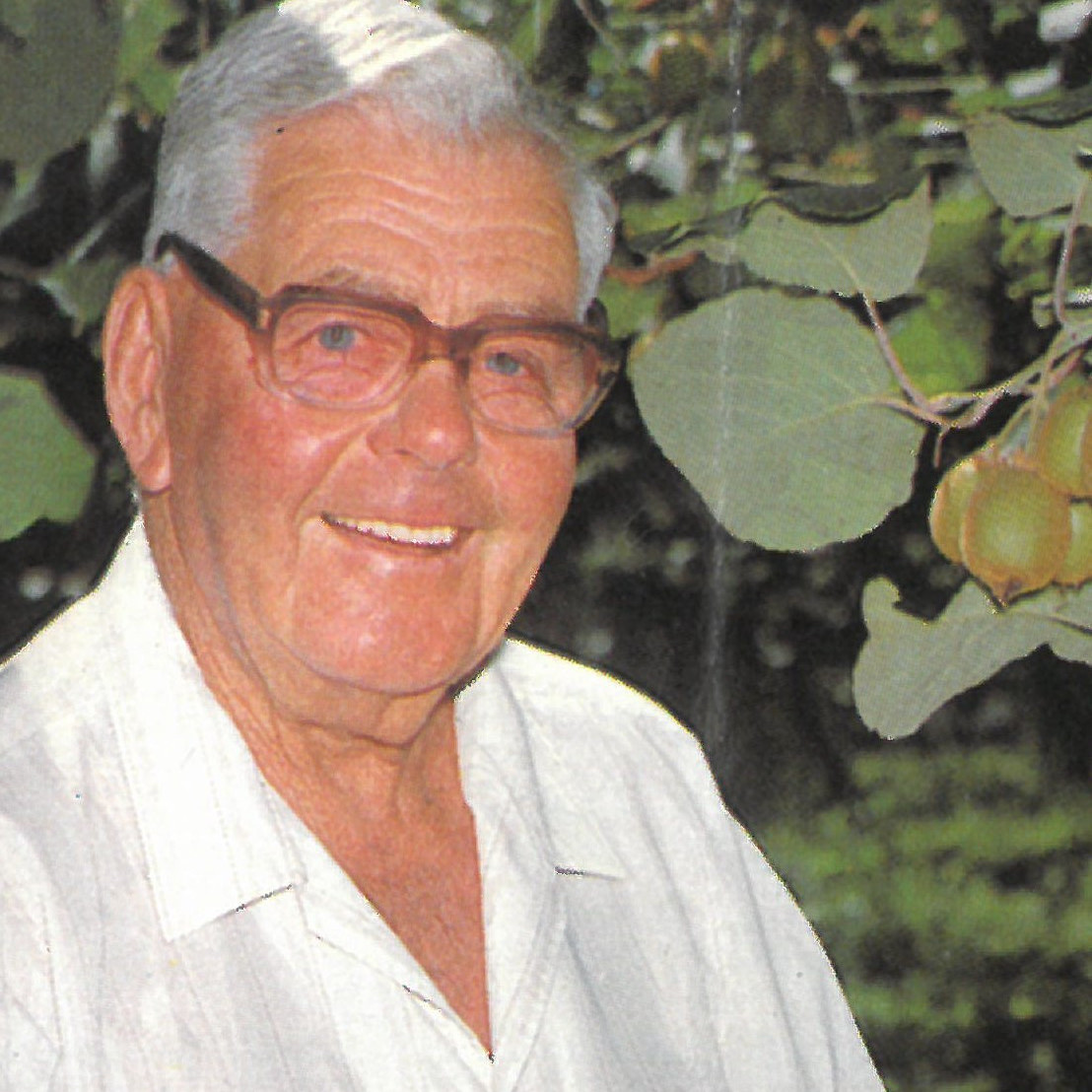 MacLOUGHLIN Eugene James Metge