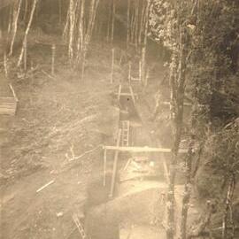 Construction of Raymond Dam, Te Puke: at ground level