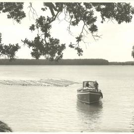 The "Marion Rose" towing logs