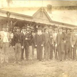 Lord Ranfurly visits Katikati