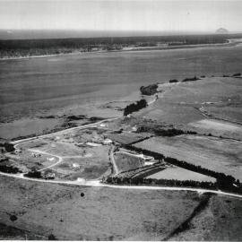 Ongare Point, Katikati 1952