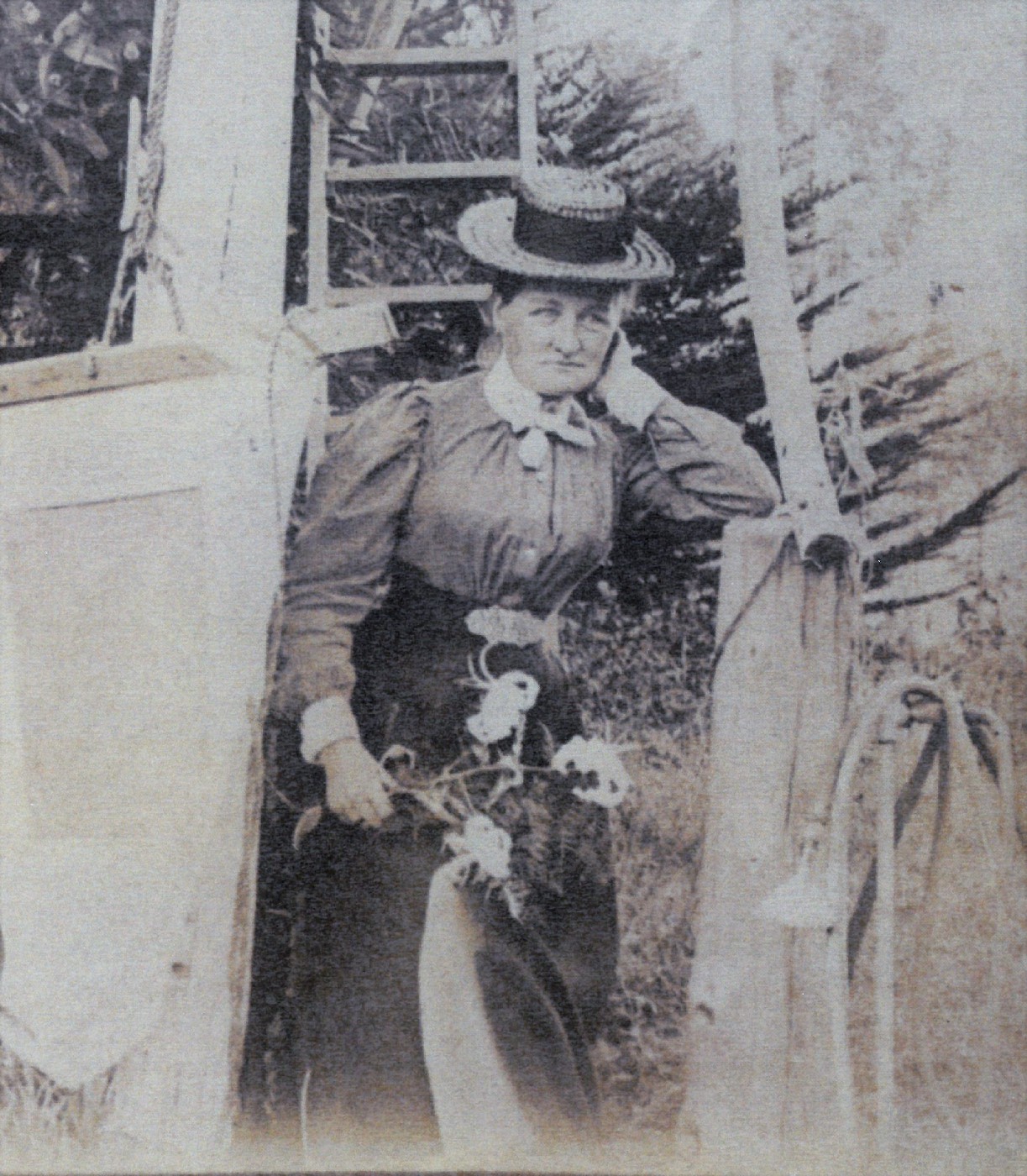 Emily Surtees, taken at Tahawai Station near Tuapiro Point, Katikati in c1899.
